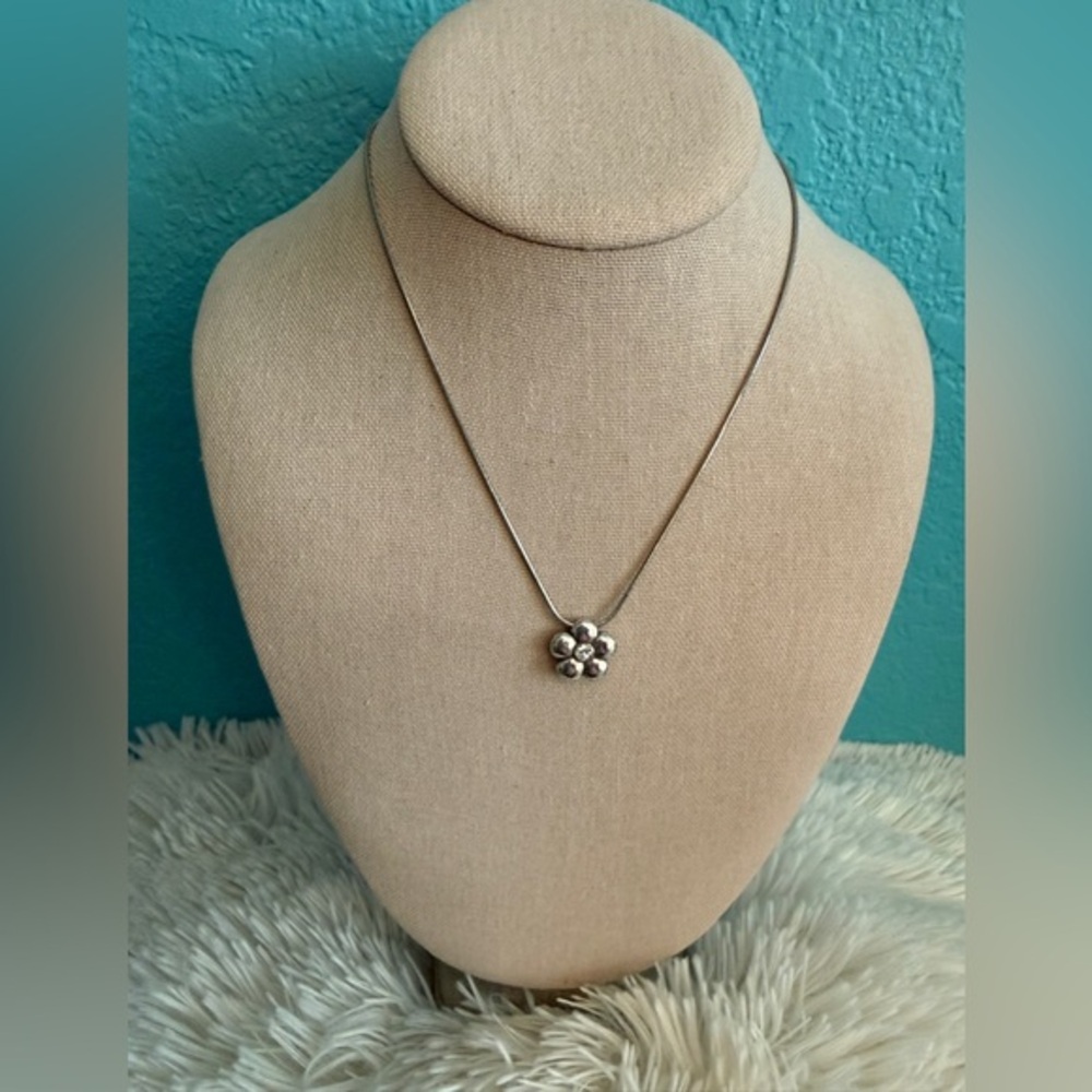 Brighton La Vie Silver Tone Flower Pendant Necklace Crystal Accent 9”